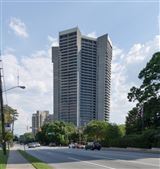EXTRAORDINARY RENOVATION ON THE 32ND FLOOR