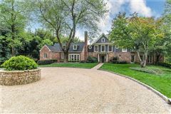 TIMELESS CLASSIC COUNTRY ESTATE