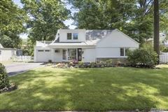 FABULOUS, SPACIOUS HOUSE