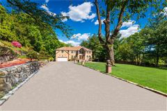 MAJESTIC MASTERPIECE TUCKED AWAY IN LAKE SUCCESS
