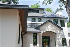 EXQUISITE EXECUTIVE ESTATE