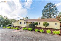 EXCEPTIONAL HOME OFFERING BROAD BAY VIEWS OF SAN FRANCISCO AND THE GOLDEN GATE