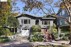METICULOUSLY MAINTAINED HOME