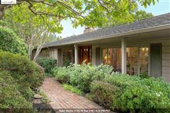 GLAMOROUS MID-CENTURY HOME