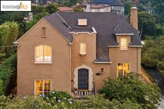 PICTURESQUE TRADITIONAL HOME