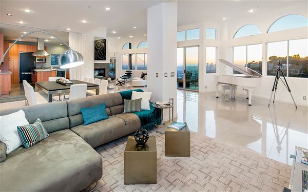 CELEBRITY ESTATE COMPOUND IN LOS ANGELES | California Luxury Homes