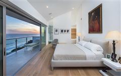 BEACH BLUFF PROPERTY WITH UNOBSTRUCTED VIEWS