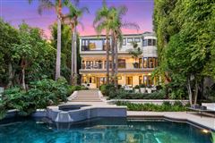 MAGNIFICENT TROPHY ESTATE IN BRENTWOOD