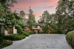 RARE AND SPECIAL BEVERLY HILLS ESTATE