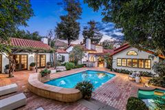 BEAUTIFULLY DESIGNED HOME AND GUEST HOUSE