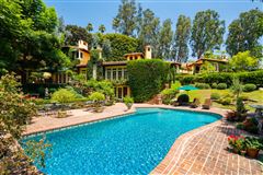 SECLUDED RESORT HIDEAWAY IN BEVERLY HILLS