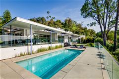 EXTREMELY RARE VIEW HOME IN LONGRIDGE ESTATES