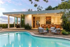 MID-CENTURY MODERN WITH STUNNING CITY VIEWS