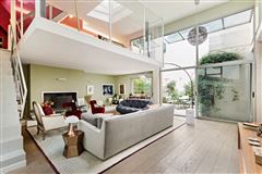 PEACEFUL ARCHITECT-DESIGNED PROPERTY
