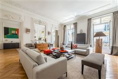 RENOVATED FIRST FLOOR APARTMENT