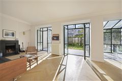 BEAUTIFUL GARDEN APARTMENT