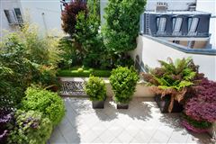 DUPLEX APARTMENT IN A PRESTIGIOUS BUILDING