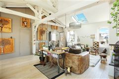 APARTMENT IN EXCELLENT CONDITION