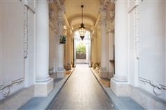 PRESTIGIOUS PARIS MANSION