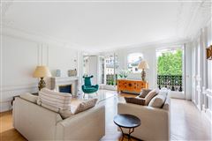 VERY BRIGHT APARTMENT