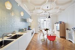 BRIGHT APARTMENT ON THE THIRD FLOOR