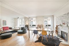 CHARMING APARTMENT BENEFITING FROM AN EXCELLENT FLOOR PLAN