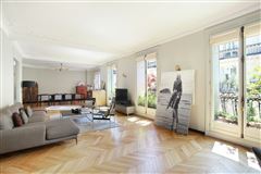 LUXURIOUS APARTMENT ENJOYING A RARE CORNER LOCATION ON A BEAUTIFUL PRIVATE ROAD