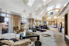 MAGNIFICENT PENTHOUSE WITH 5-STAR SERVICES