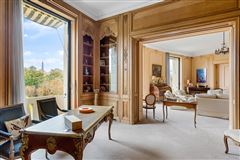 LUXURY APARTMENT IN PRESTIGIOUS BUILDING