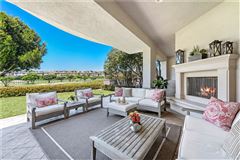 MONARCH BEACH RESORT LIVING