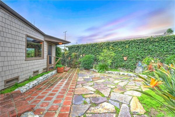 Japanese style homes in california Japanese style homes in california