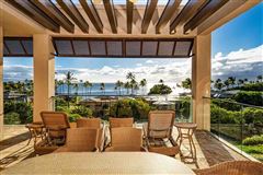 LUXURY THREE BEDROOM RESIDENCE AT COCONUT GROVE