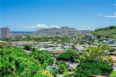 REMODELED OCEAN VIEW TOWNHOME IN HONOLULU