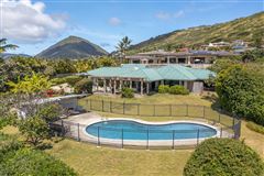 AMAZING OPPORTUNITY TO OWN THIS PALATIAL ESTATE