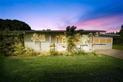 COMFORTABLE THREE BEDROOM HOME