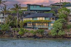 PRIVATE OCEANFRONT COMPOUND