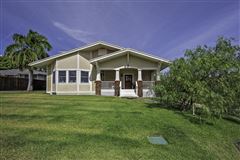 IMPECCABLY REBUILT MANOA BUNGALOW