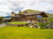 PARADISE ON 389 MAJESTIC ACRES