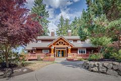 AMAZING AGATE POINT CUSTOM HOME
