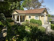 LUXURY ITALIAN VILLA IN PORTLAND HEIGHTS