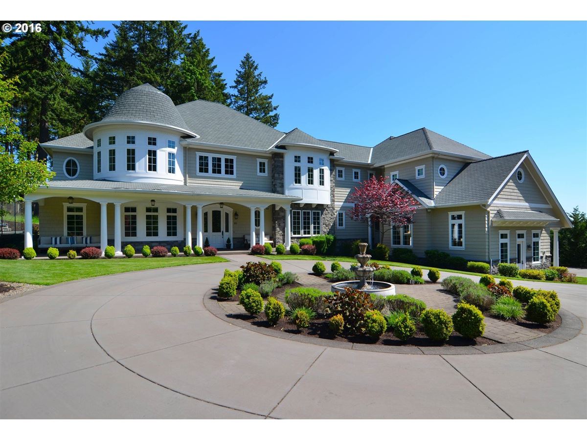 Luxury Home Amenities great blend of classic style and modern amenities | oregon luxury Luxury Home Amenities great blend of classic style and modern amenities | oregon luxury