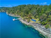 WATERFRONT SANCTUARY ON STUART ISLAND