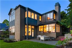 NORTHWEST CONTEMPORARY HOUGHTON RETREAT
