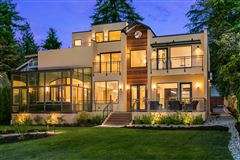 SPECTACULAR WEST-FACING WATERFRONT NEW CONSTRUCTION