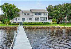 EXCEPTIONAL BAYSHORE RESIDENCE