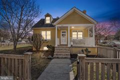WALKABILITY WITH VAST ENTERTAINING OPPORTUNITY