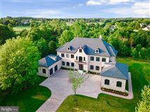 SOPHISTICATED FRENCH CHATEAU WITH CONTEMPORARY FEEL