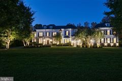 EXQUISITE FRENCH COLONIAL STYLE RESIDENCE