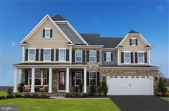 BRAND NEW CHIC DREAM HOME IN CEDAR CREEK