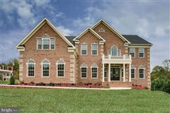 NEW HOME AND COMMUNITY IN PRIME LOCATION